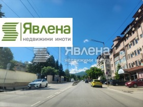 2 makuuhuonetta Dianabad, Sofia