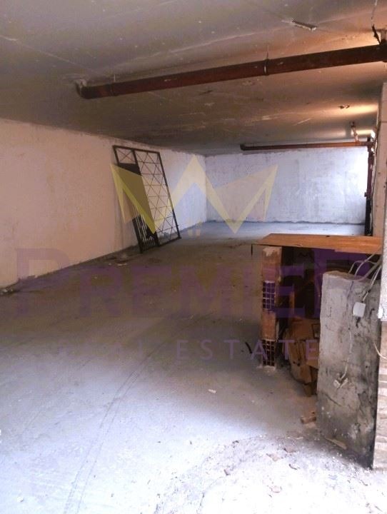 In vendita  Edificio industriale Sofia , Reduta , 100 mq | 88115461