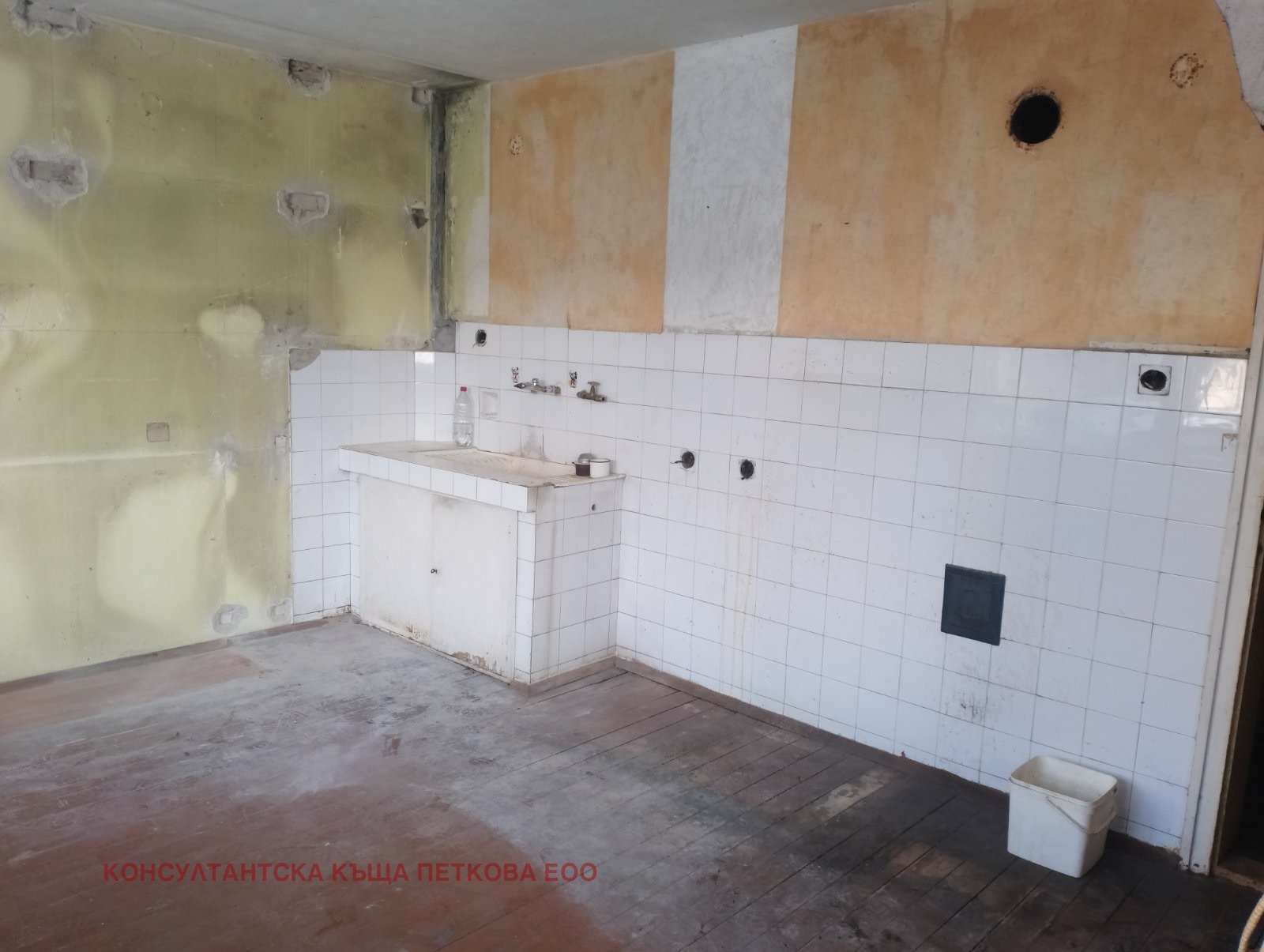 Продава 4-СТАЕН, гр. Ловеч, Център, снимка 13 - Апартаменти - 54308414