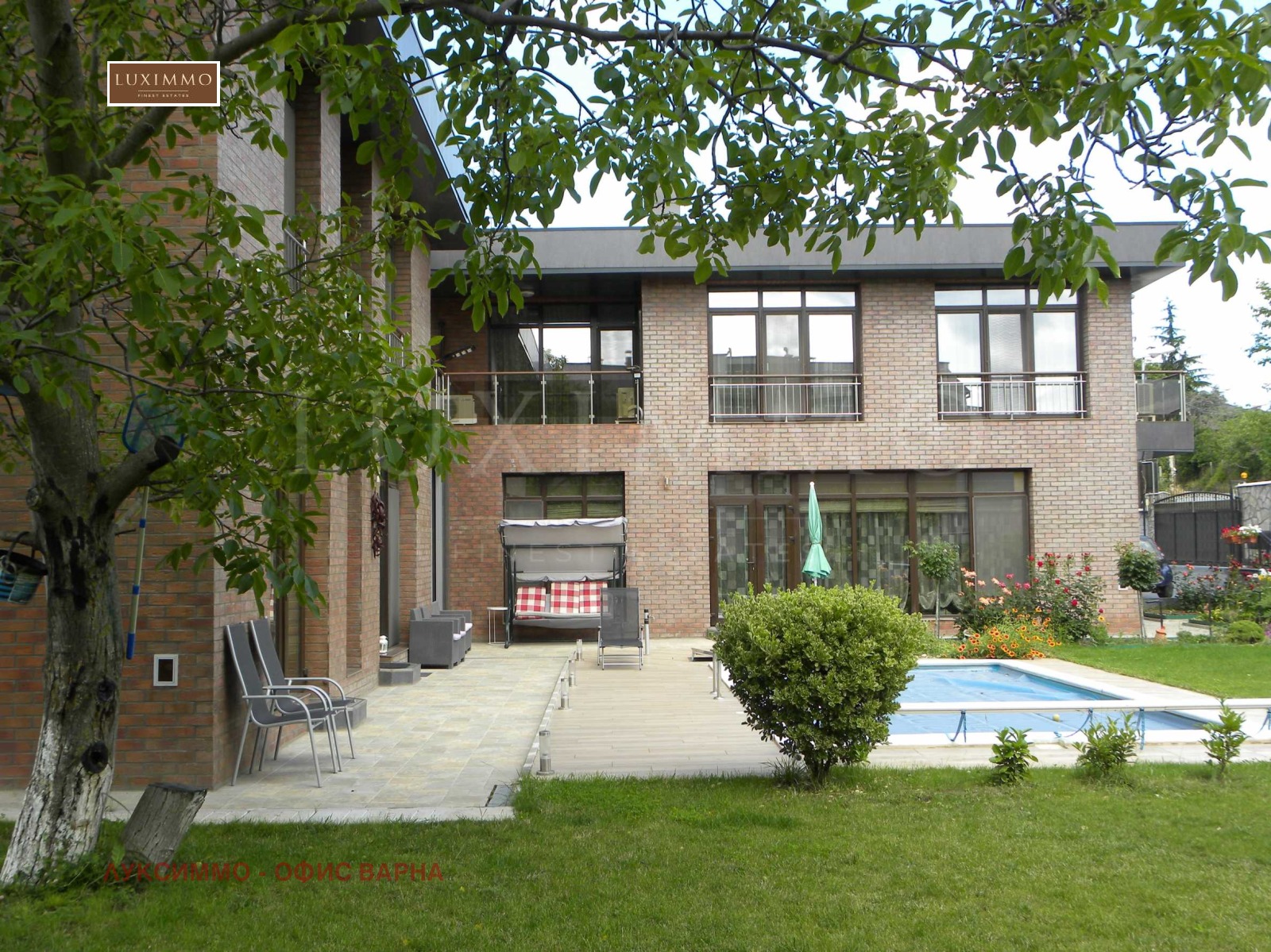 Продава КЪЩА, гр. Варна, м-т Долна Трака