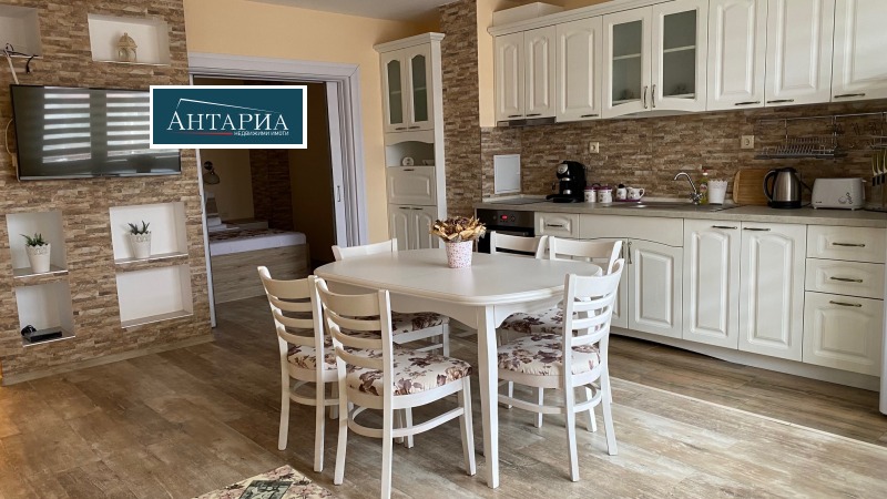 Продава 2-СТАЕН в област Бургас, гр. Созопол - 75 кв.м / 137 500 € » 268 926.63 лв., АНТАРИА