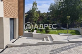 Hus Pancharevo, Sofia