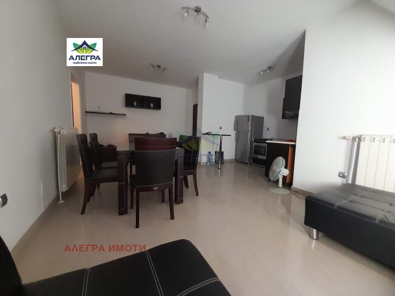 Продава  2-стаен, град Пазарджик, Руски •  155 600 лв. • ID 12184955 — holmes.bg - [1] 