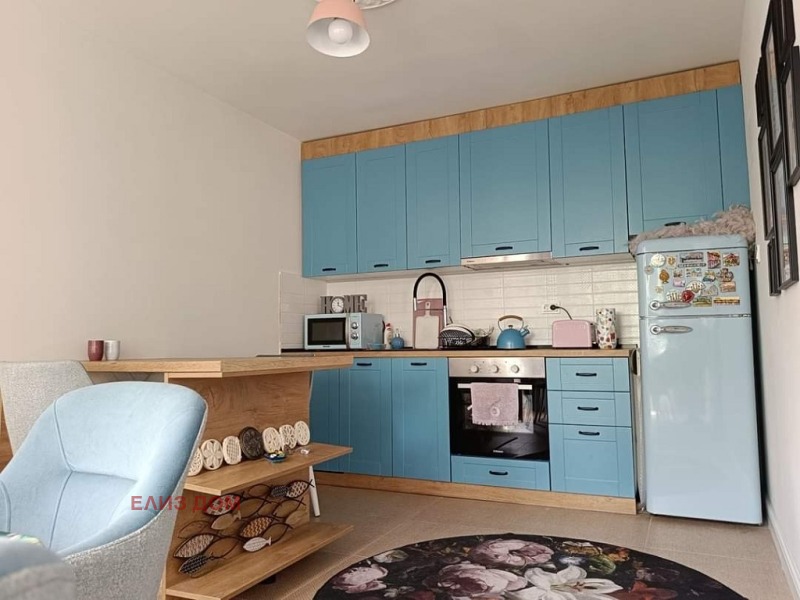 Myytävänä  2 makuuhuonetta Varna , Konfuto , 90 neliömetriä | 34327361