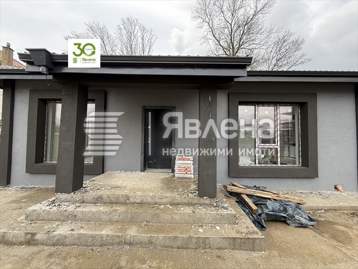 Продава КЪЩА, гр. Варна, м-т Ален мак