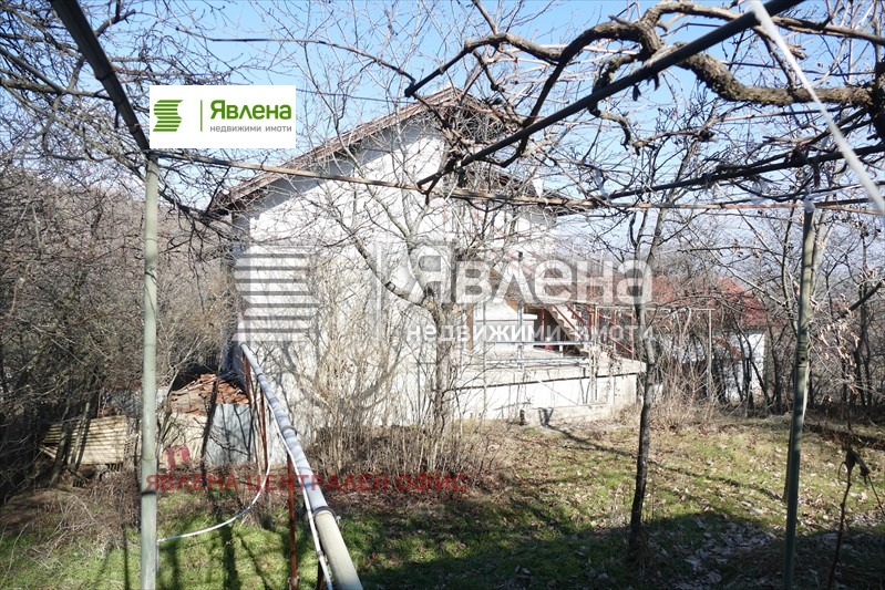 Продава КЪЩА, с. Извор, област София област, снимка 4 - Къщи - 54647918
