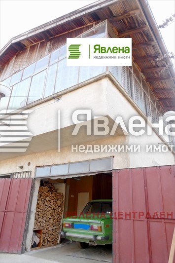 Продава КЪЩА, с. Извор, област София област