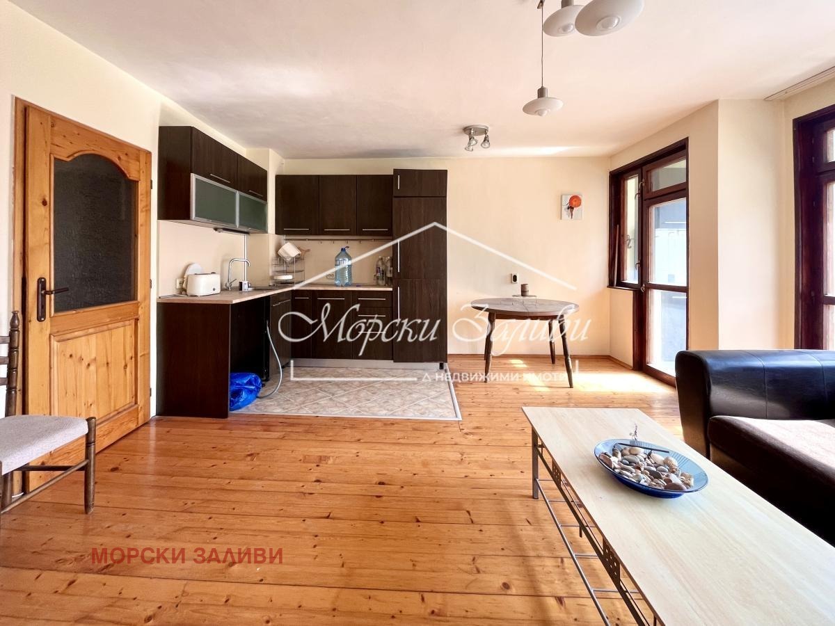 Продава 3-СТАЕН, гр. Бургас, Възраждане, снимка 2 - Апартаменти - 53985781