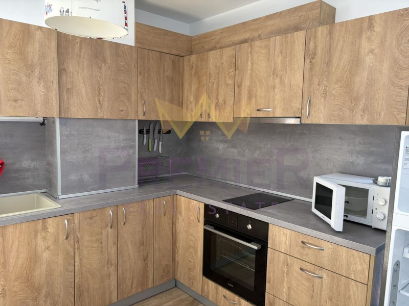Продава 3-СТАЕН в област Бургас, гр. Поморие - 105 кв.м / 168 000 € » 328 579.44 лв., ИМОТИ ПРЕМИЕР