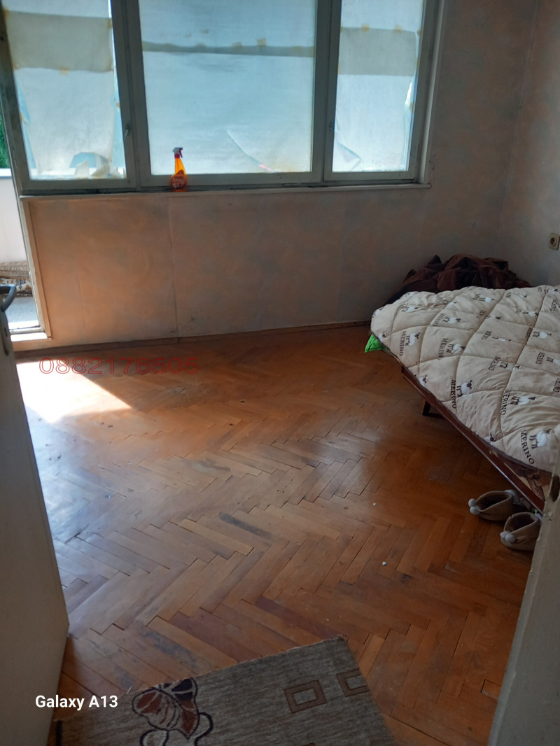 Eladó  1 hálószoba Ruse , Centar , 75 négyzetméter | 60438453 - kép [3]
