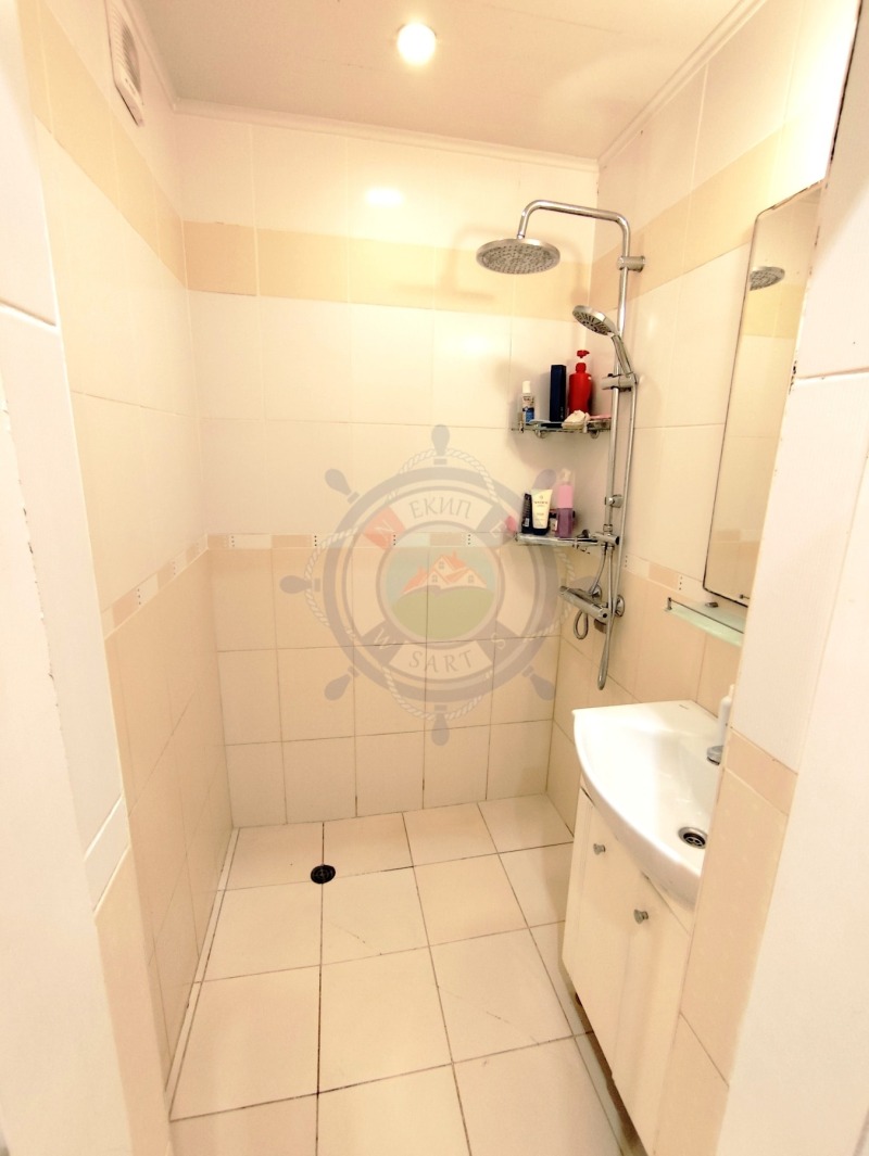 Продава 4-СТАЕН, гр. Варна, Цветен квартал, снимка 15 - Апартаменти - 53595916