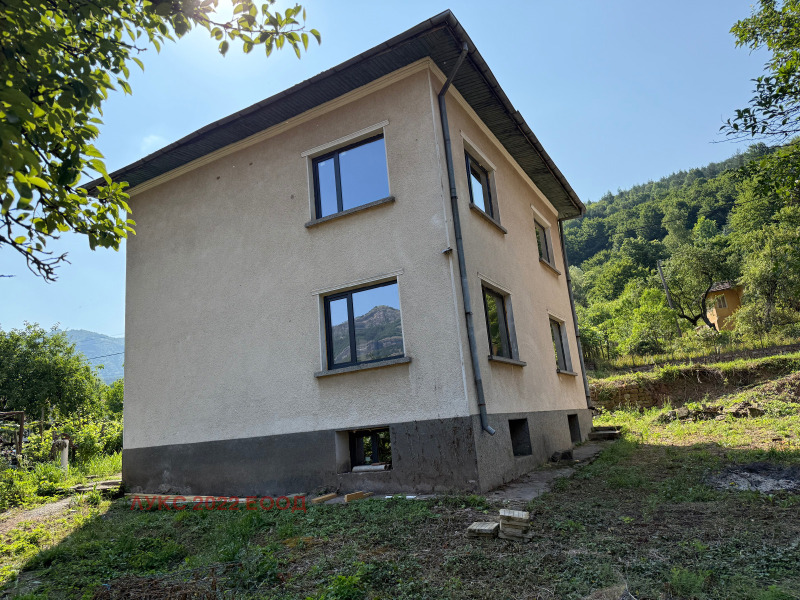 En venta  Casa región de Vratsa , Zgorigrad , 189 metros cuadrados | 45756539 - imagen [3]