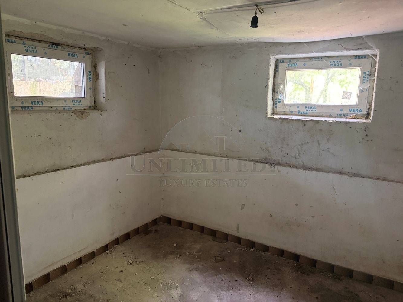 Продава КЪЩА, гр. София, Витоша, снимка 2 - Къщи - 55512649