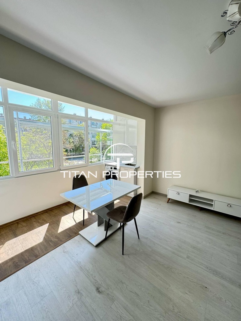 Til salg  1 soveværelse Plovdiv , Komatevo , 45 kvm | 27740380 - billede [2]
