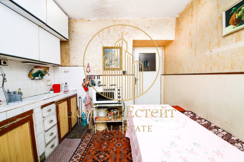 Продава  3-стаен град Плевен , Идеален център , 85 кв.м | 58529351 - изображение [9]