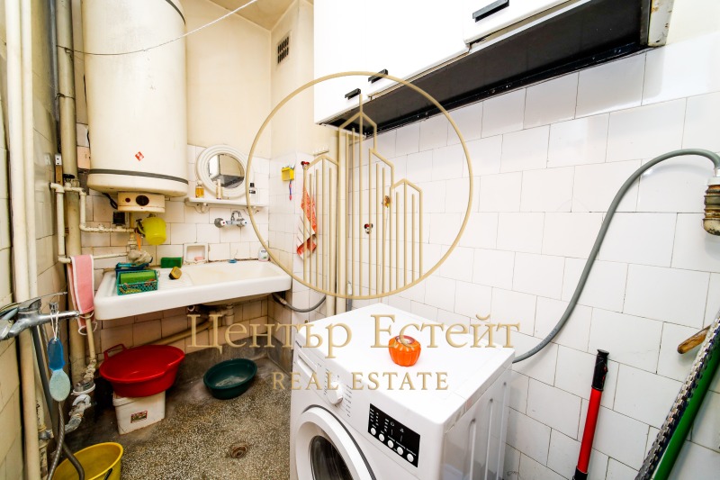 Продава  3-стаен град Плевен , Идеален център , 85 кв.м | 58529351 - изображение [12]