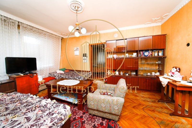 Продава  3-стаен град Плевен , Идеален център , 85 кв.м | 58529351 - изображение [7]