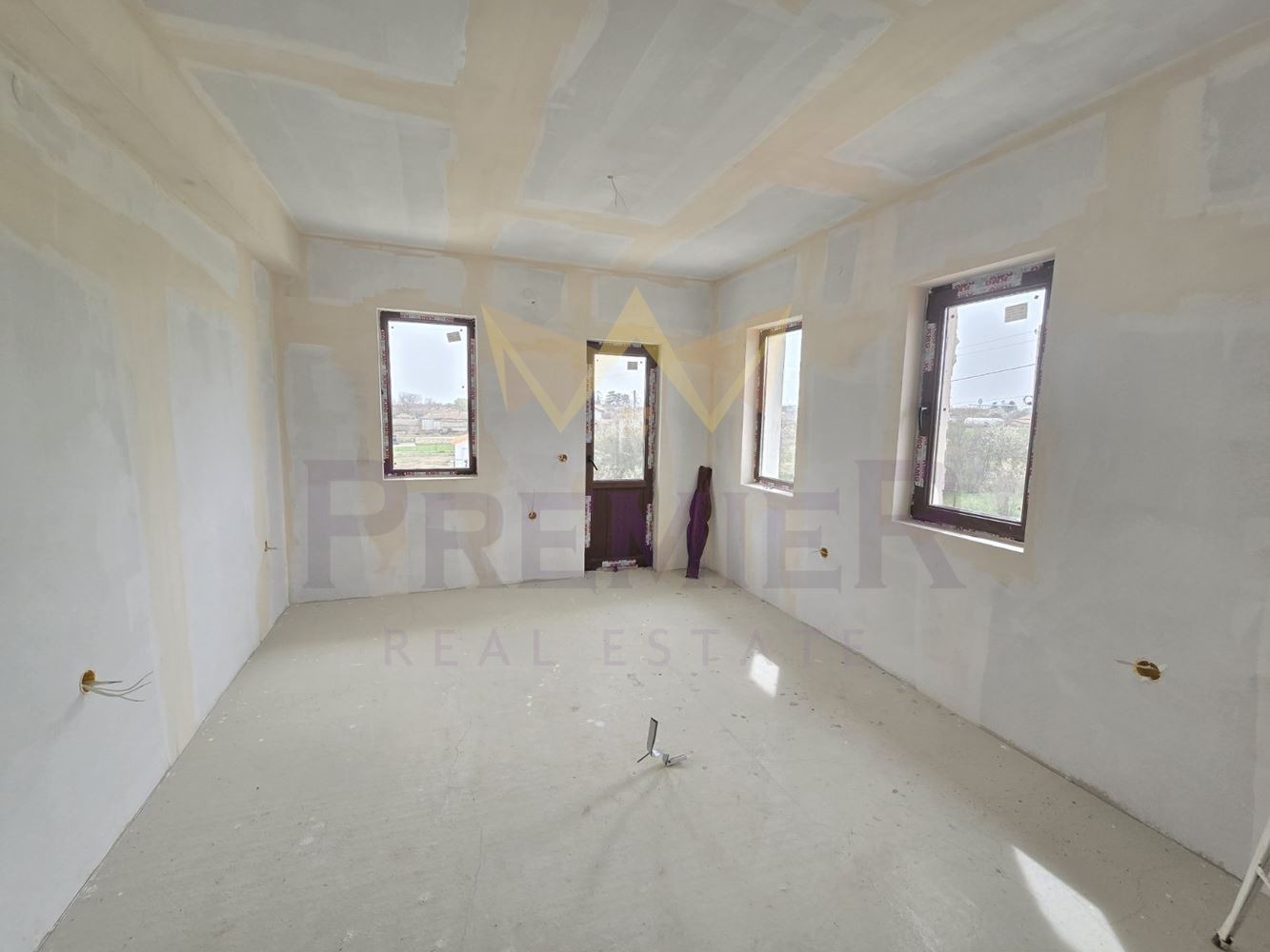 Продава КЪЩА, с. Царичино, област Добрич, снимка 11 - Къщи - 54111392