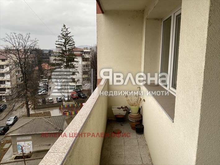 Продава 3-СТАЕН, гр. Перник, Рено, снимка 8 - Апартаменти - 53429368