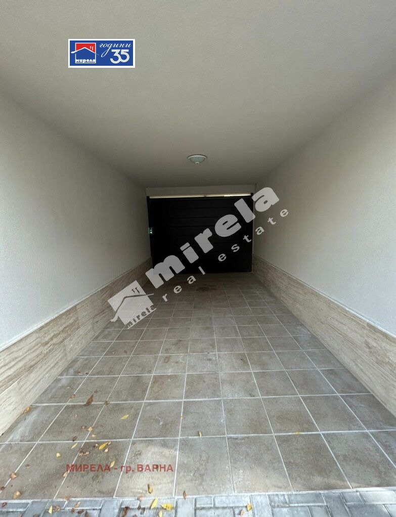 Продава ГАРАЖ, ПАРКОМЯСТО, гр. Варна, Център, снимка 2 - Гаражи и паркоместа - 53418999
