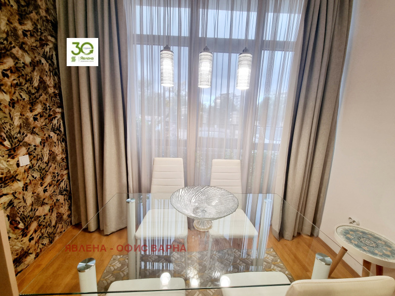 Продава 2-СТАЕН, гр. Варна, к.к. Св.Св. Константин и Елена, снимка 2 - Апартаменти - 52463926