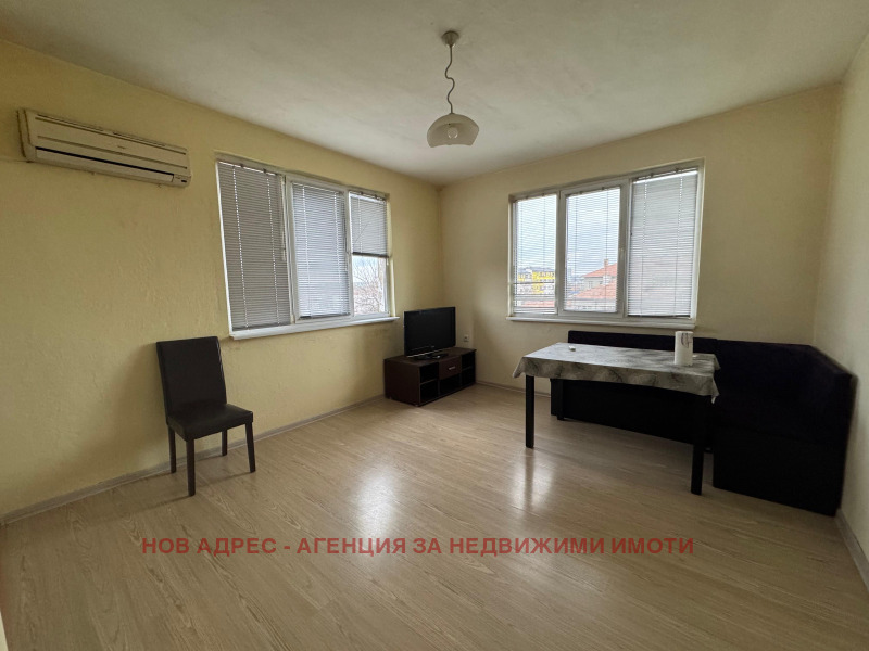 Продава ЕТАЖ ОТ КЪЩА, гр. Търговище, Център, снимка 3 - Етаж от къща - 52733129