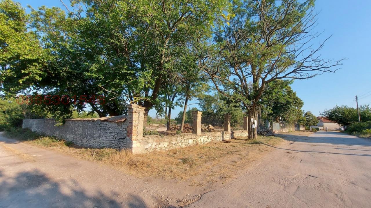 Продава ПАРЦЕЛ, с. Здравец, област Варна