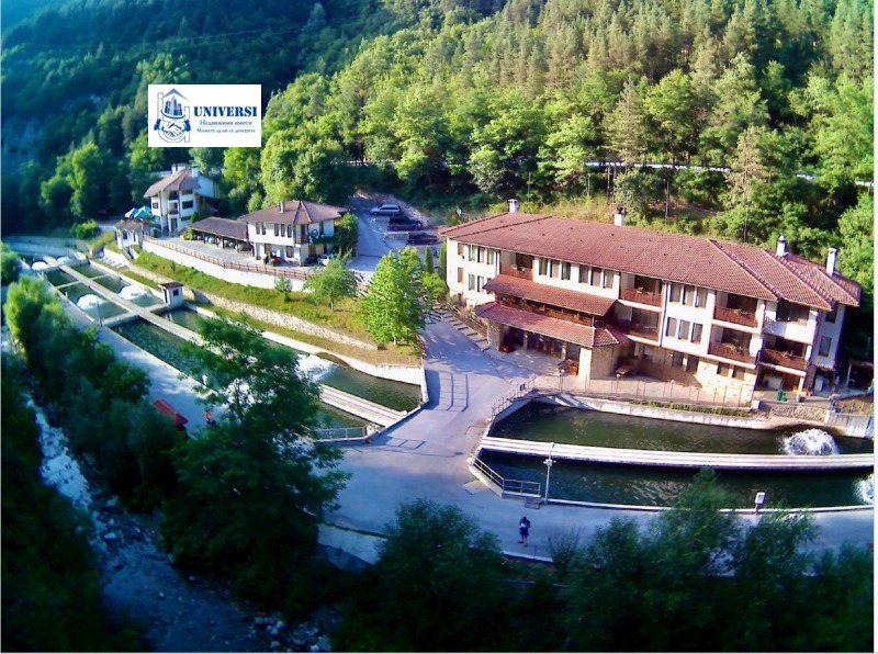 Продава ХОТЕЛ в област Смолян, гр. Девин - 2500 кв.м / 2 500 000 € » 4 889 575.00 лв., УНИВЕРСИ