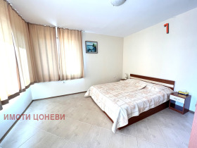 2 slaapkamers Tri tsjutsjura - tsentar, Stara Zagora 1