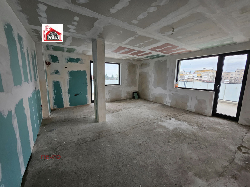 In vendita  2 camere da letto Pazardgik , Stavropol , 161 mq | 66042151