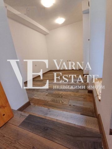 Продава  Офис град Варна , Център , 18 кв.м | 10031400 - изображение [2]