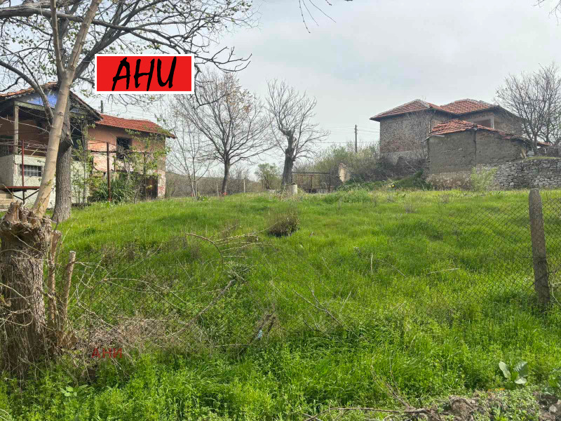 Продава КЪЩА, с. Ахматово, област Пловдив, снимка 2 - Къщи - 45302468