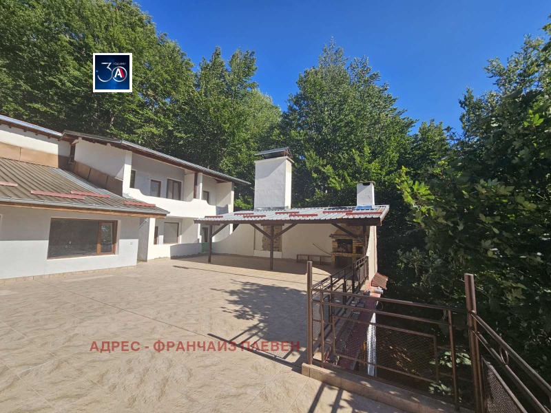 Продава  Хотел област Ловеч , с. Балканец , 824 кв.м | 24245308 - изображение [3]