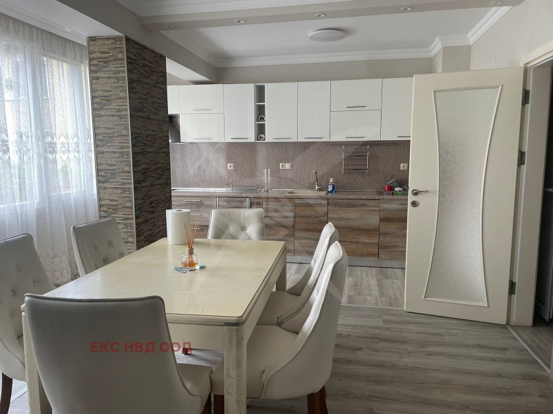 In vendita  2 camere da letto Plovdiv , Tsentar , 100 mq | 77978266 - Immagine [2]