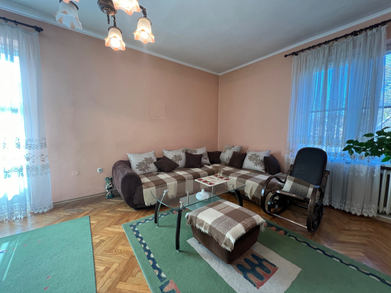 À vendre  2 chambres Sofia , Lagera , 79 m² | 95240688