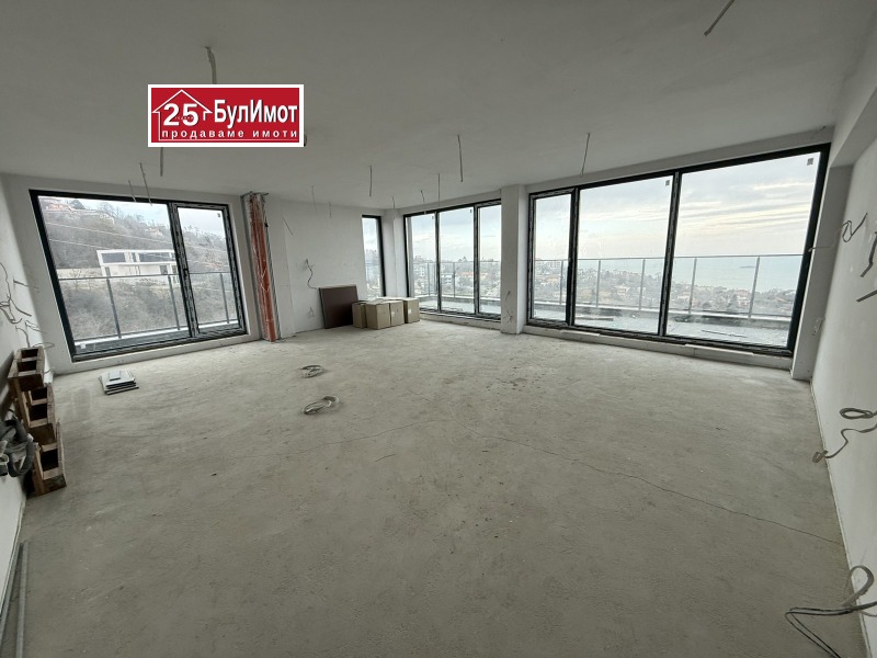 Продава 4-СТАЕН, гр. Варна, Бриз