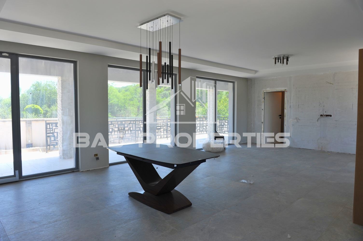 Продава КЪЩА, гр. Божурище, област София област, снимка 2 - Къщи - 53971476