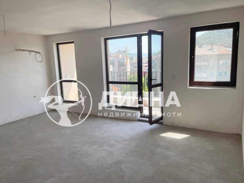 À venda  2 quartos Plovdiv , Mladejki Halm , 94 m² | 37256394
