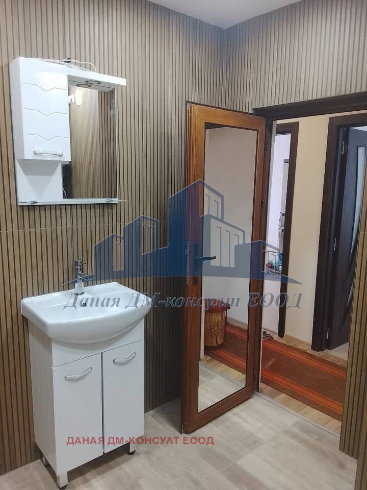 Продава 3-СТАЕН, гр. Шумен, 5-ти полк, снимка 5 - Апартаменти - 54945762