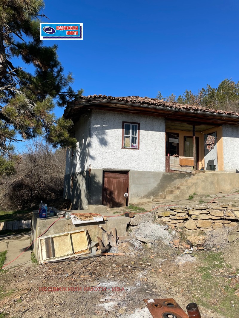 Продава КЪЩА в област Велико Търново, с. Горски долен Тръмбеш - 82 кв.м / 10 225.84 € » 20 000 лв., НЕДВИЖИМИ ИМОТИ - ИВА