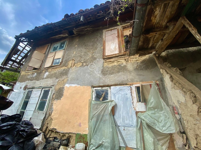 Продава КЪЩА в град Велико Търново, Варуша - 48 кв.м / 17 895.22 € » 35 000 лв., ИМОТИ ТЪРНОВГРАД