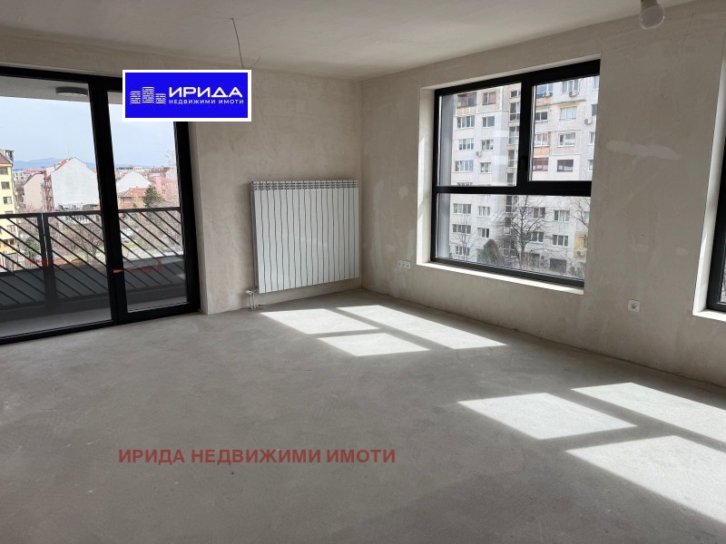 In vendita  2 camere da letto Sofia , Tsentar , 125 mq | 19835589