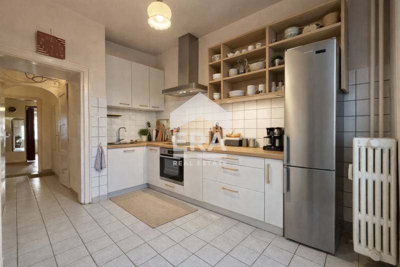 Продава МНОГОСТАЕН, гр. София, Център, снимка 13 - Апартаменти - 53791306