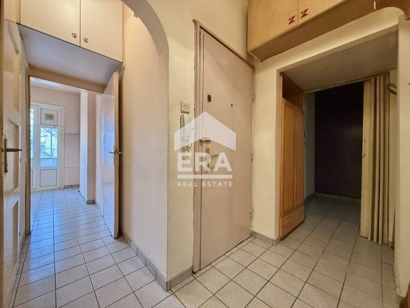 Продава МНОГОСТАЕН, гр. София, Център, снимка 11 - Апартаменти - 53791306