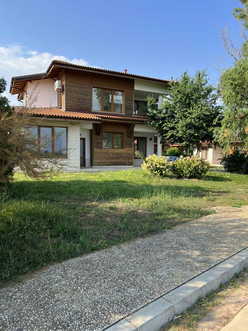 Eladó  Ház régió Dobrich , Balcsik , 141 négyzetméter | 82957271