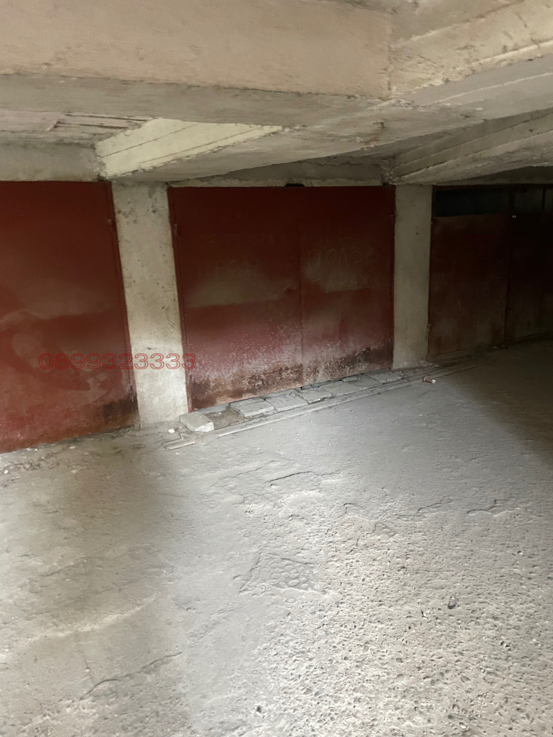 Продава ГАРАЖ, ПАРКОМЯСТО, гр. Пловдив, Кършияка, снимка 3 - Гаражи и паркоместа - 52966283