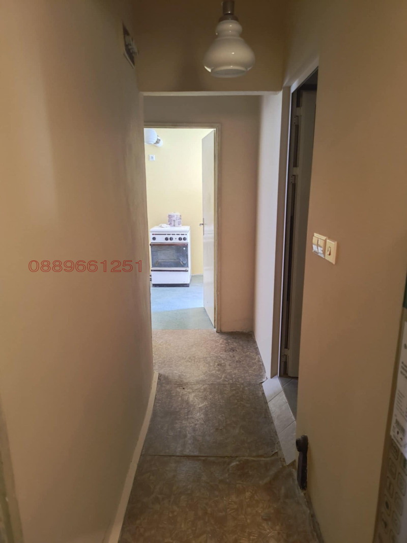 Продава 3-СТАЕН, гр. Шумен, 5-ти полк, снимка 5 - Апартаменти - 52780982