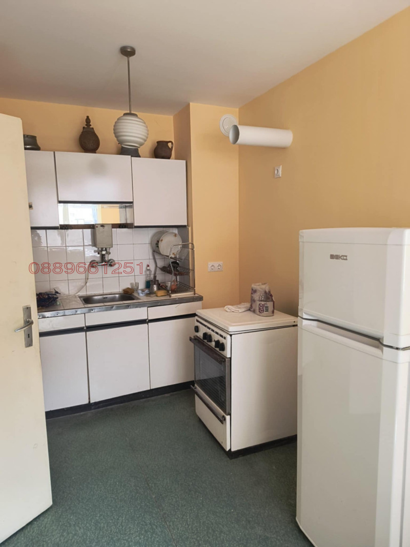 Продава 3-СТАЕН, гр. Шумен, 5-ти полк, снимка 3 - Апартаменти - 52780982