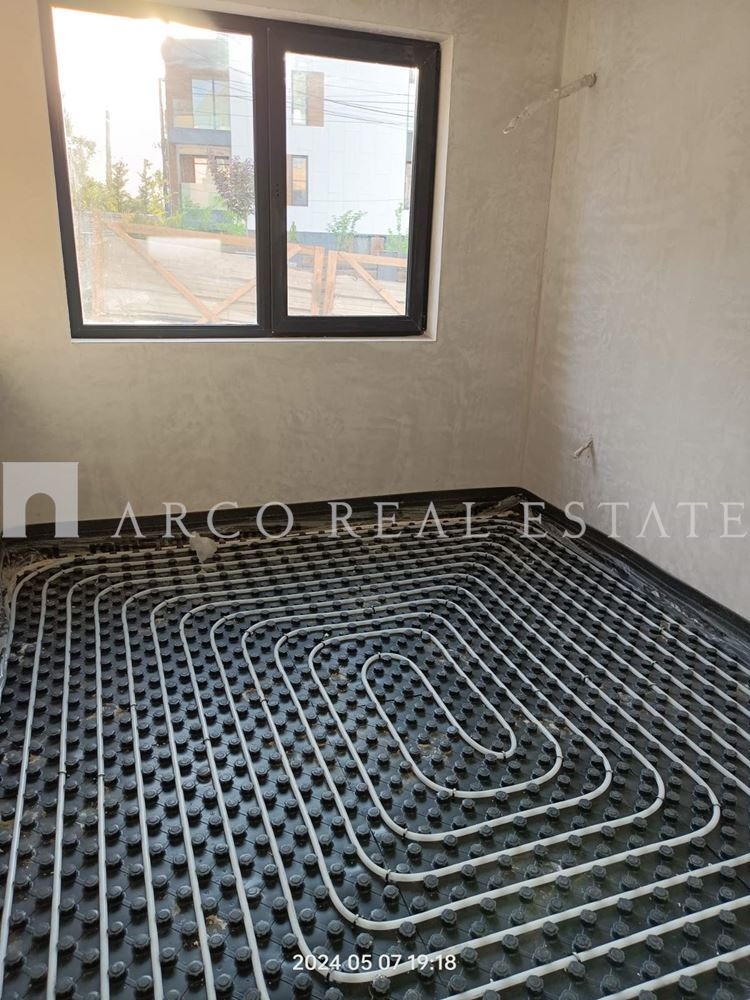 Продава 4-СТАЕН, гр. София, Кръстова вада, снимка 15 - Апартаменти - 52693624