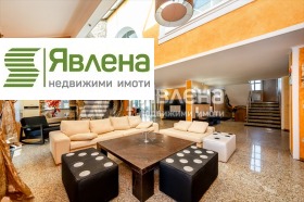 House v.z.Kinotsentara, Sofia